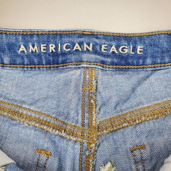 American Eagle High Rise Floral Embroidered Distressed Denim Mom Shorts Size 6 - Picture 9 of 12